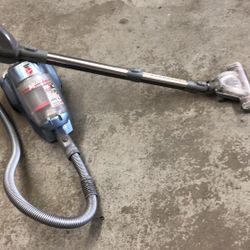 Very good working condition Hoover vacuum
