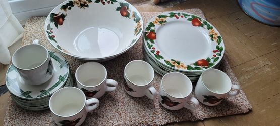 Apple Dishware-6pc/serve Bowl
