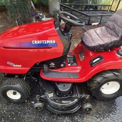 Craftsman DYT4000 Riding Mower