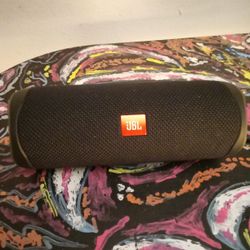 JBL Charge 5 Bluetooth Speaker 