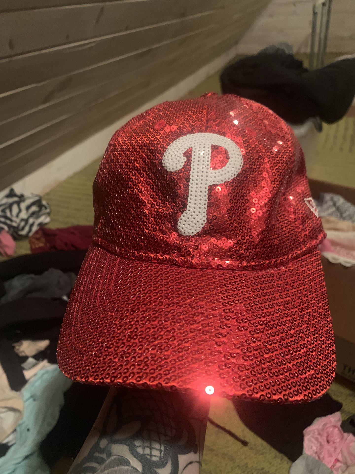 Brand new with tags vs pink philly hat