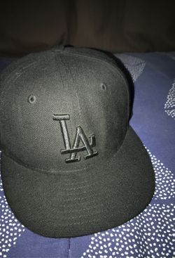 Snap Back LA hat