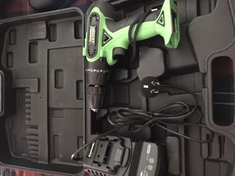 Kawasaki Power drill, charger, and case