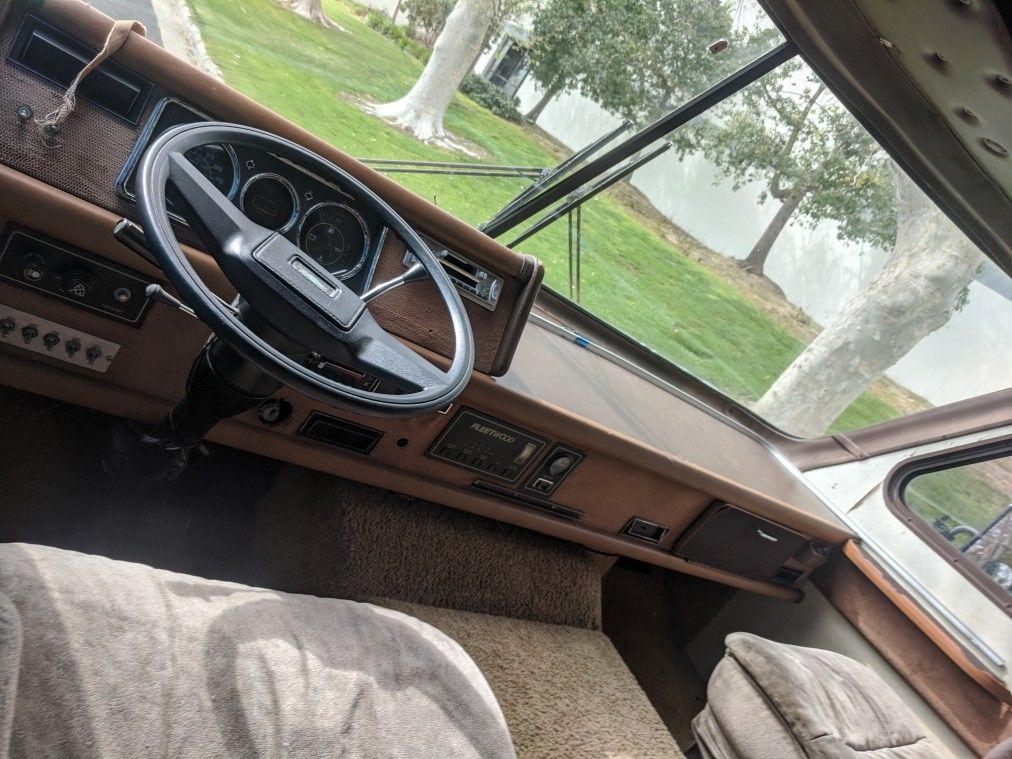 87 Chevy Bounder Rv