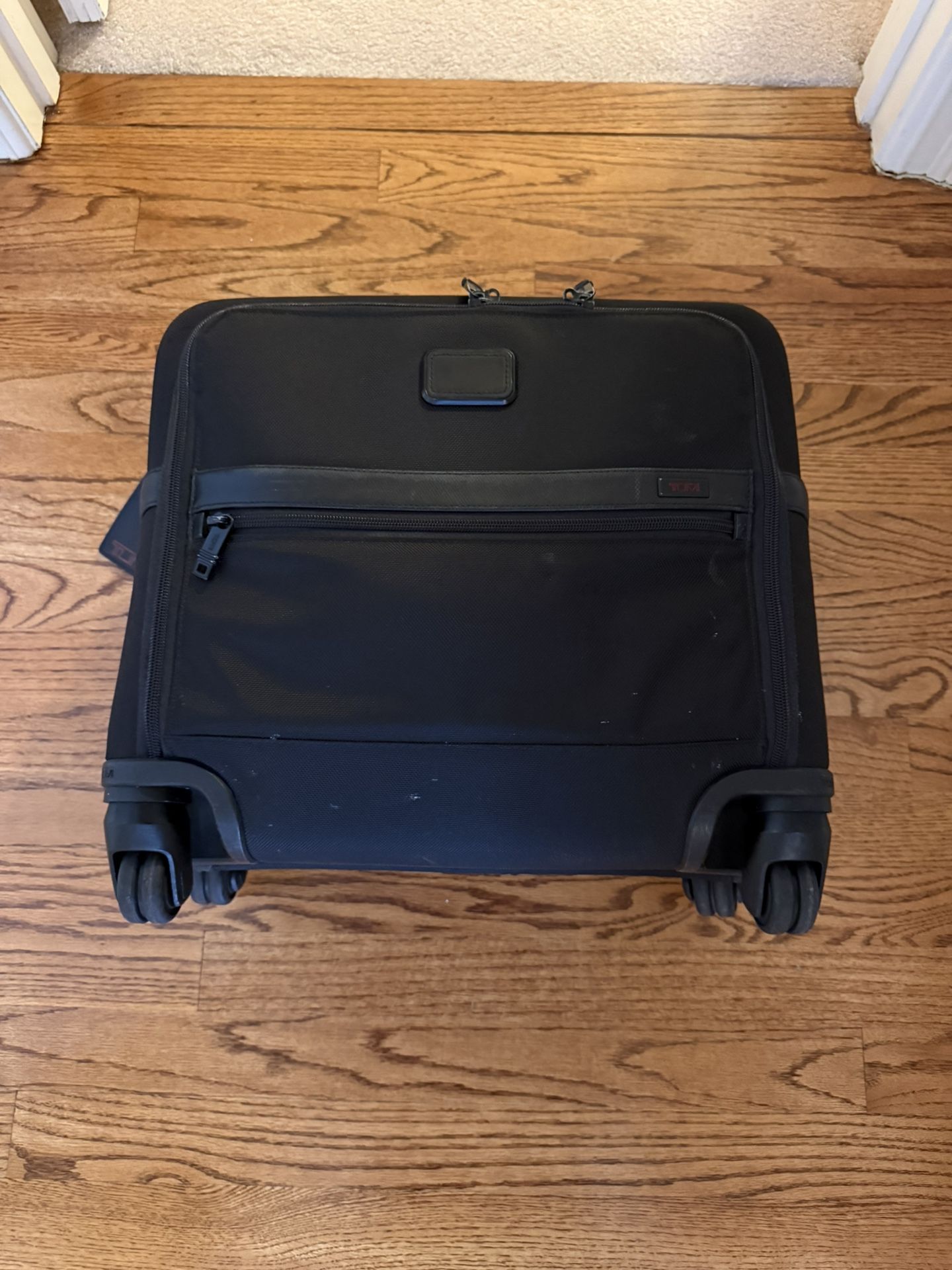Tumi Wheeled Spinner Laptop Briefcase - Very Good Condition