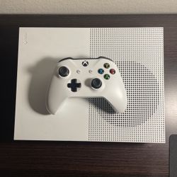 Xbox One S 500gb Like New