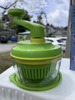 Tupperware Spin Salad and Lid Mint Condition 