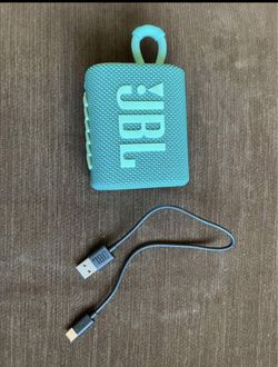 JBL Mini Speaker With Charge Chord