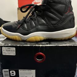 Jordan 11 Retro “72-10” - Men’s Size 9