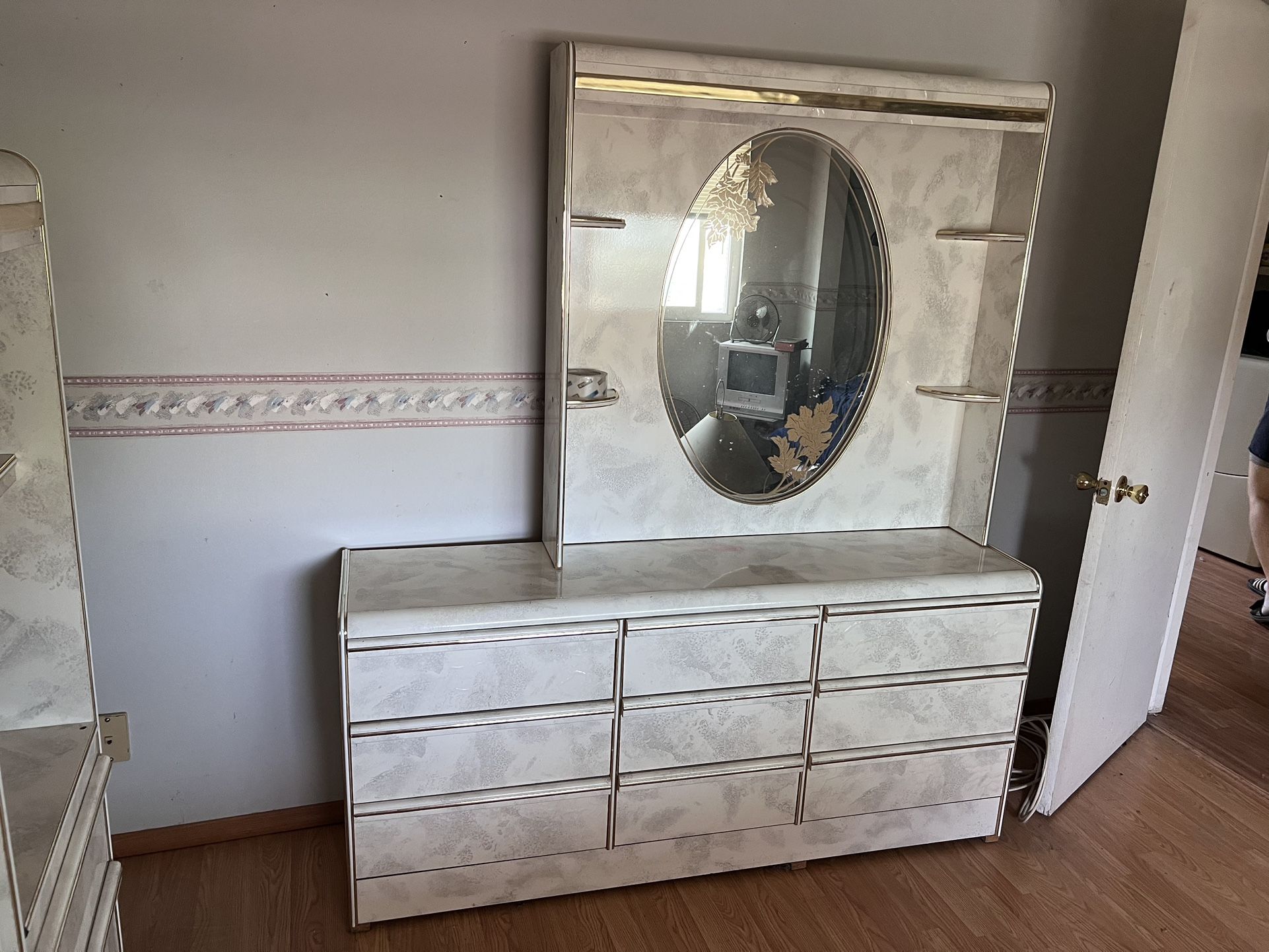 Vintage vanity Mirror