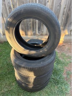 Set of 4 used tires 205/60/R16       HANDKOOK