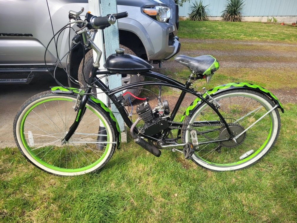 Schwinn Beach Cruiser 49cc Bicycle