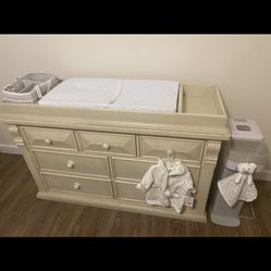 Diaper Change Desk / Dressing Table