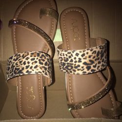 8.5 Woman’s Sandals