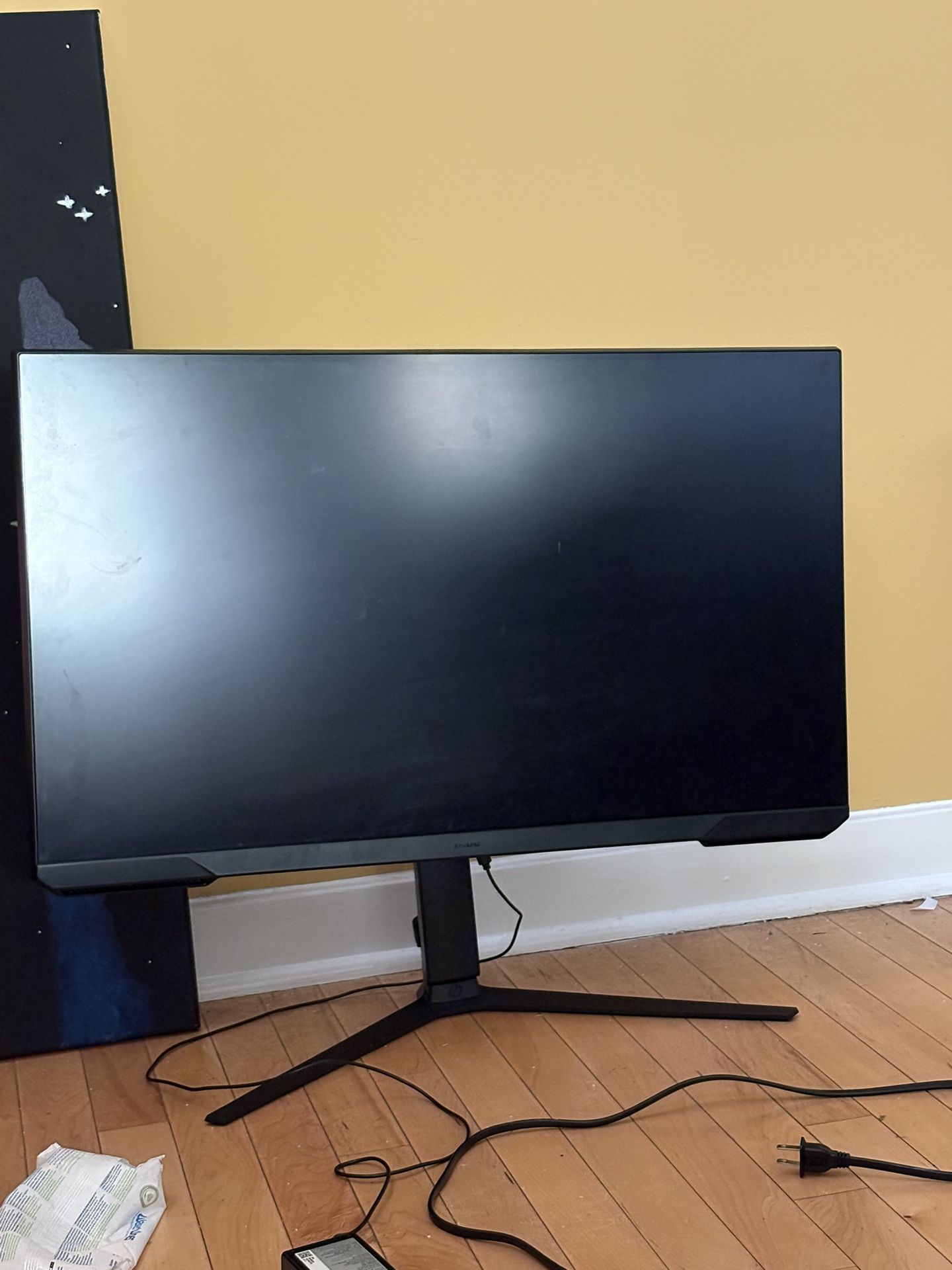 Samsung - Odyssey G51C 32" QHD FreeSync Premium Gaming Monitor with HDR10 (DisplayPort, HDMI) - Black
