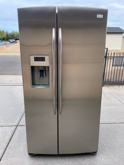 Refrigerator GE Stainless Steel