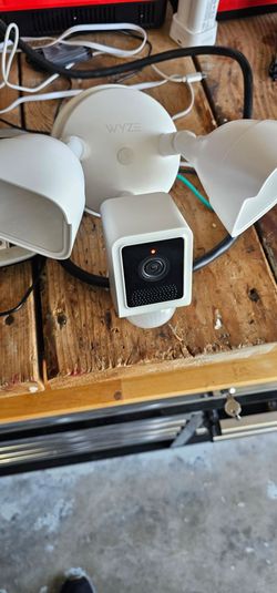 Wyze V2 flood light