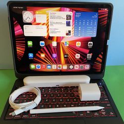 128GB Apple IPad Pro 11” 3rd Generation (2021 Model / M1 chip/ Liquid Retina / Face ID) with stylus pen, keyboard & Accesories (Warranty 10/2023)