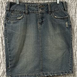 Red Camel: Distressed Denim Pencil Skirt, Pockets, Size: Small 