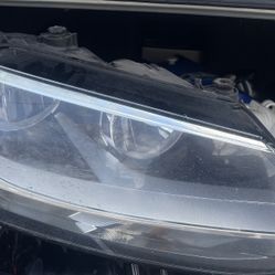 FRONT Passenger Halogen HEADLIGHT  /with H7 Lightbulds 