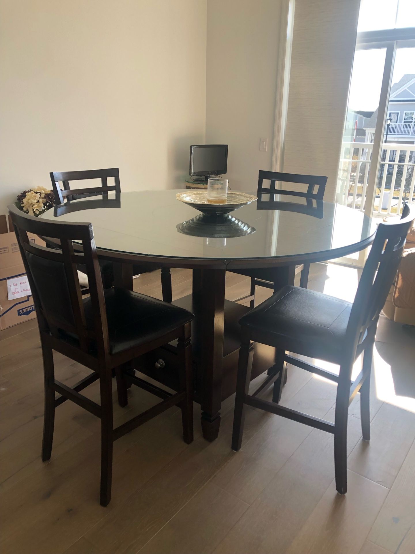 Wood 60” Round Table With 4 Bar Stool Chairs