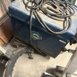Miller Welder Dialarc 250P AC/DC