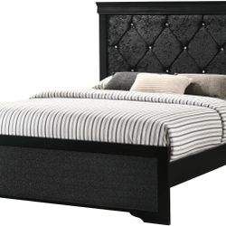 Brand new king size bedframe 