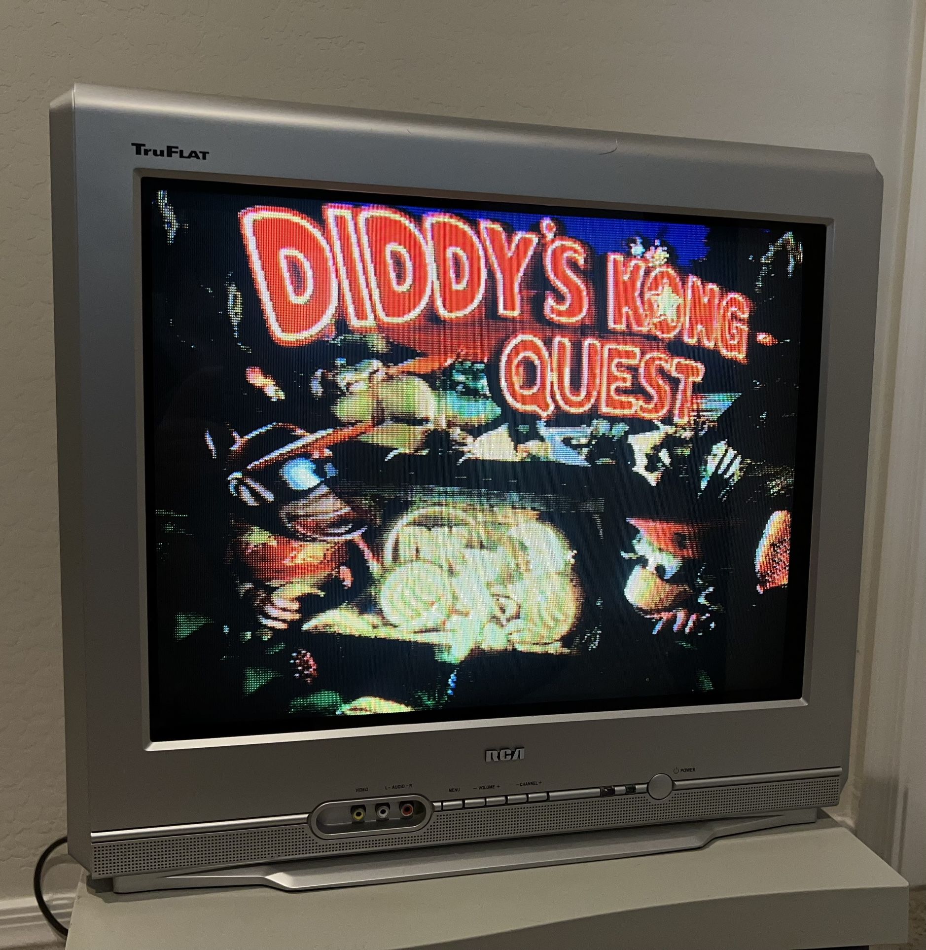 RCA TruFlat 20” CRT TV W/ Remote -Model # 20F420T