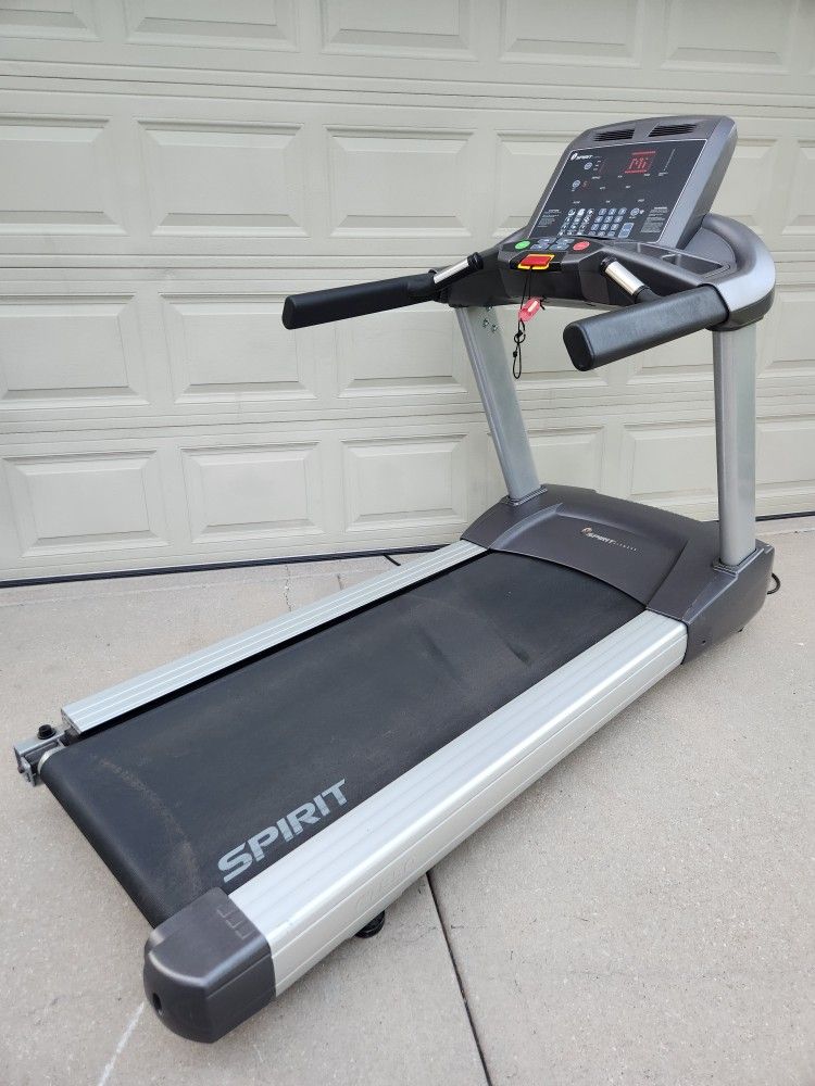 Spirit CT850 Commercial Grade Treadmill