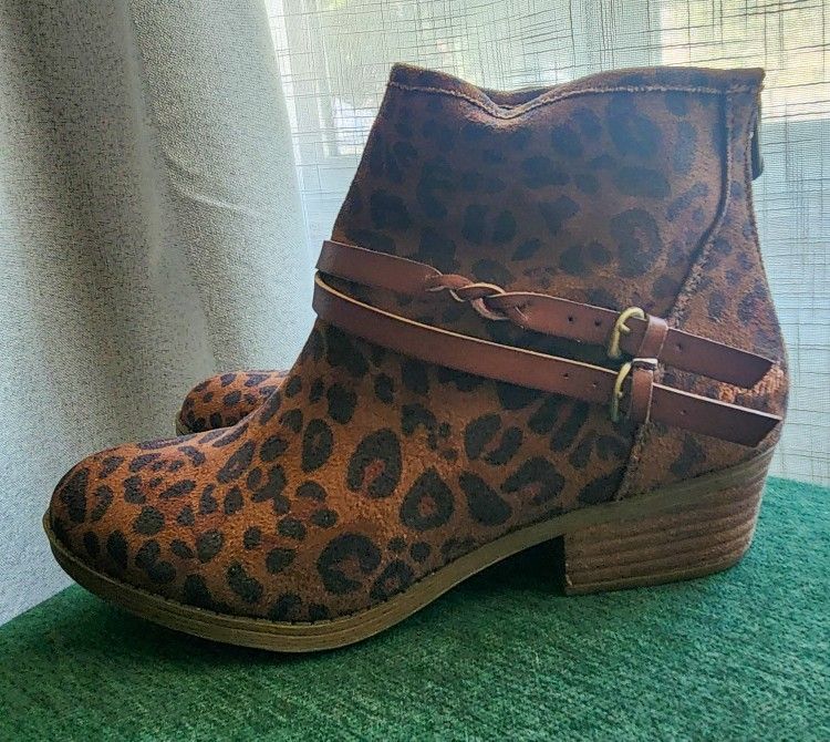 Leopard Print Ankle Boots – Size 8, Worn Once, Low Block Heel