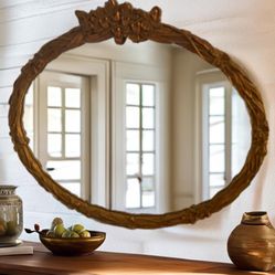 Beautiful Oval Antique/Vintage Mirror 
