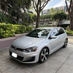 2017 Volkswagen Golf GTI