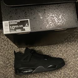 Retro 4 Black Cats - 10.5 