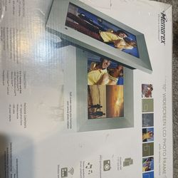 Digital picture frame with sounds and remote