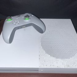 Xbox One S with controller