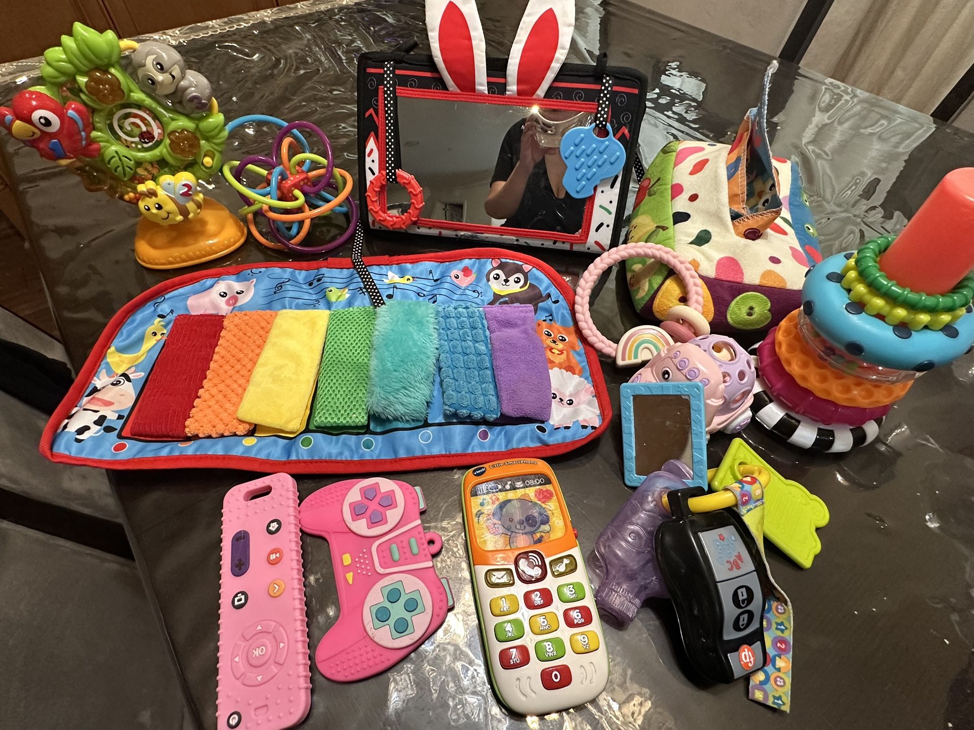 Infant to 1 year old baby toys sensory Variety of infant- 1 year old toys