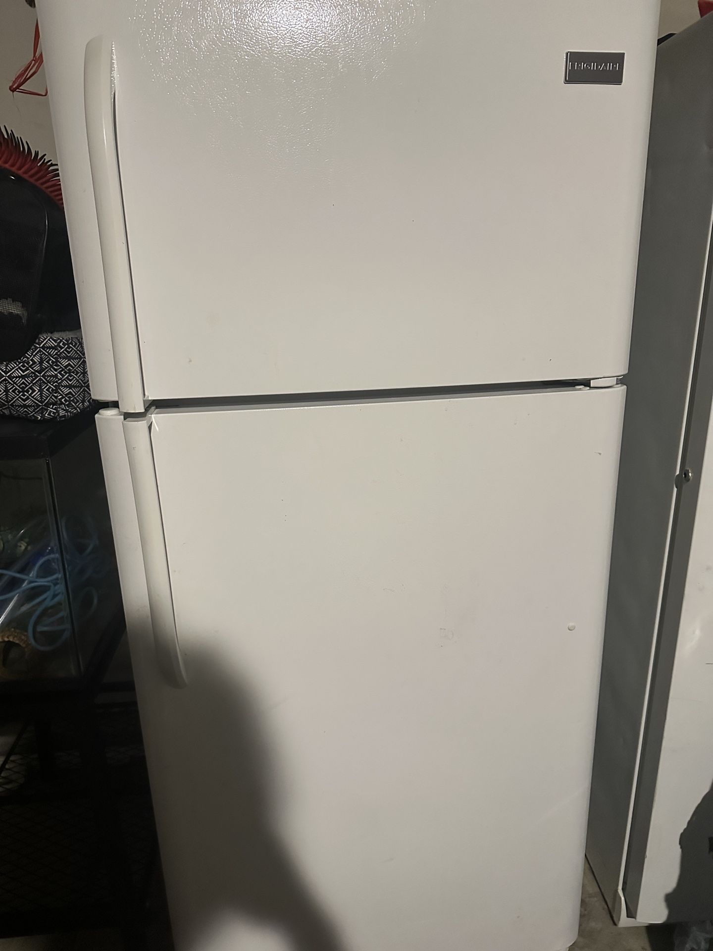 Fridgedaire Refrigerator