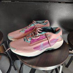 Brand New - Men's Nike Shoes Size 12.5 - $34