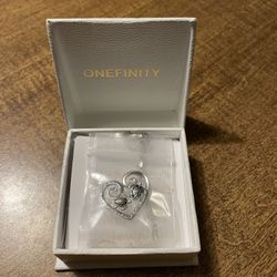 OneFinity Sea Turtle necklace