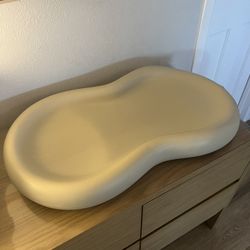 Keekaroo Peanut Changer