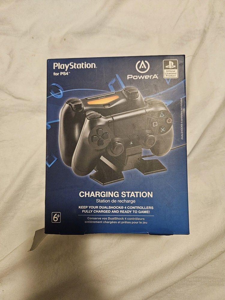 PS4 Charging Station - New