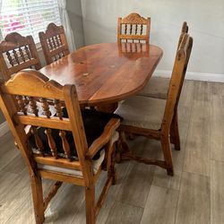 Dining set 250 or best offer