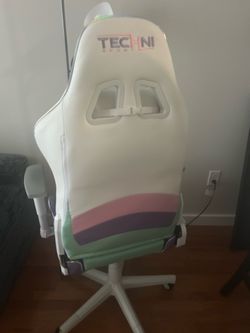 Gaming chair