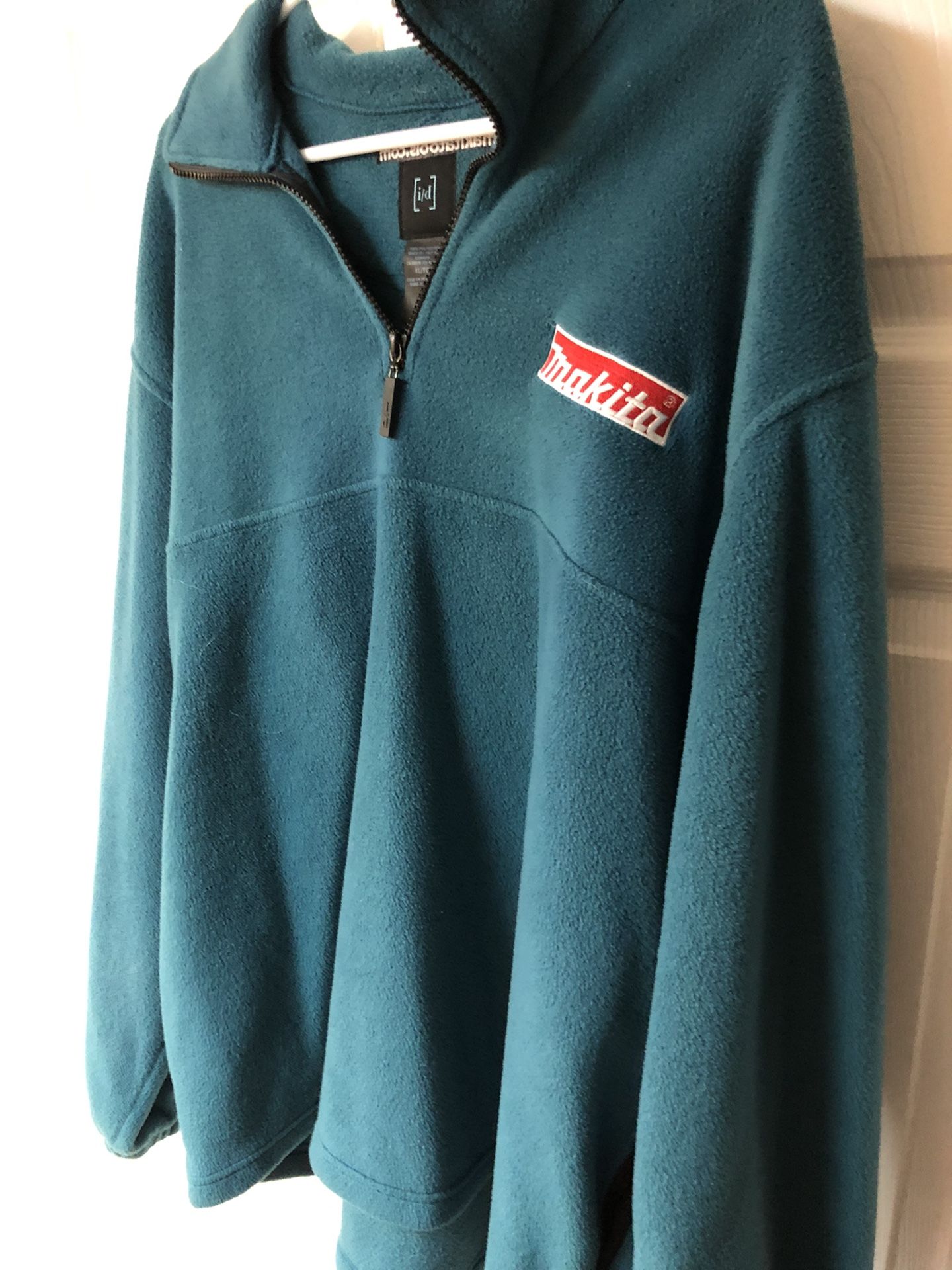 Makita pull Over sweater