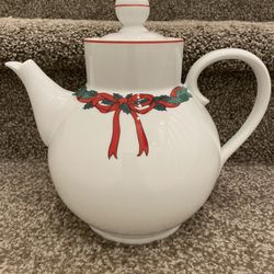 DANSK  JUL TIDINGS Teapot / Coffee Pot 