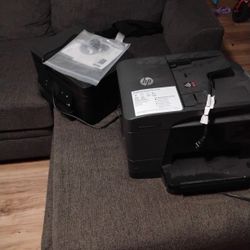 Two scanner printers  for 20$ each Epson and HP