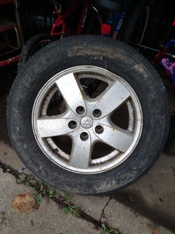 Dodge Rim $40 FIRM (DON'T KNOW WHAT IT COME OFF OF )