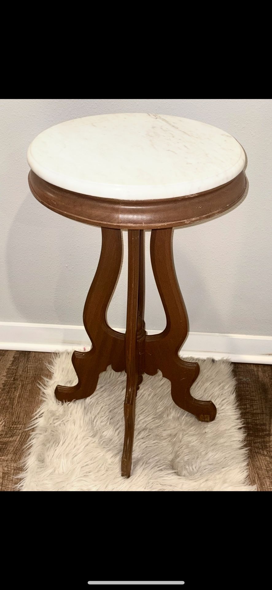 Antique Marble-Top Side Table with Wooden Base - Elegant Accent Piece