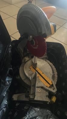 Dewalt Miter Chop SawSaw 10 Perfect Working Condition Double Bevel