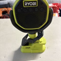 Ryobi 18v VERSE Clamp Speaker Kit 